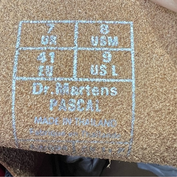 DOC DR. MARTENS RED SMOOTH LEATHER BOOTS RARE VINTAGE WOMENS SIZE 9/ MENS SIZE 8 - Picture 8 of 10